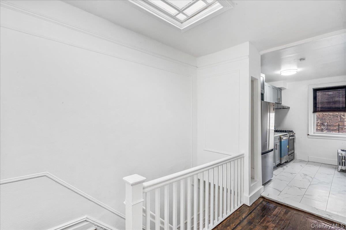 #17 photo, 161-36 Grand Central Parkway, Jamaica Hills , NY 11432