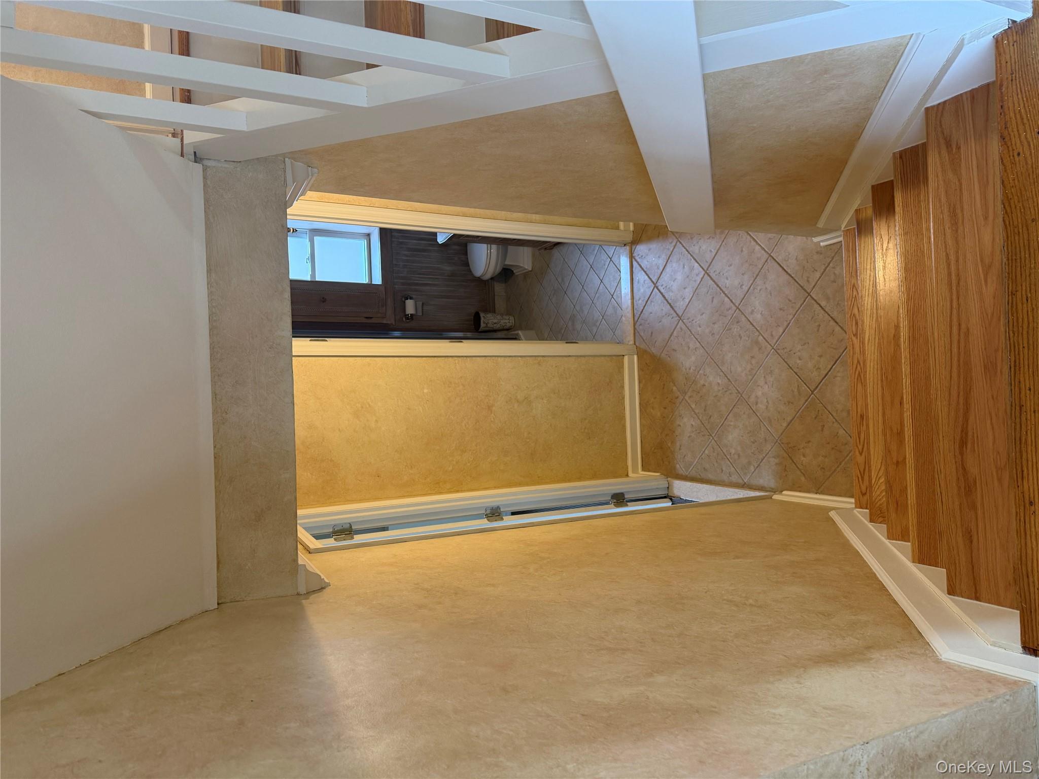 #16 photo, 14 Genesee Drive, Commack , NY 11725