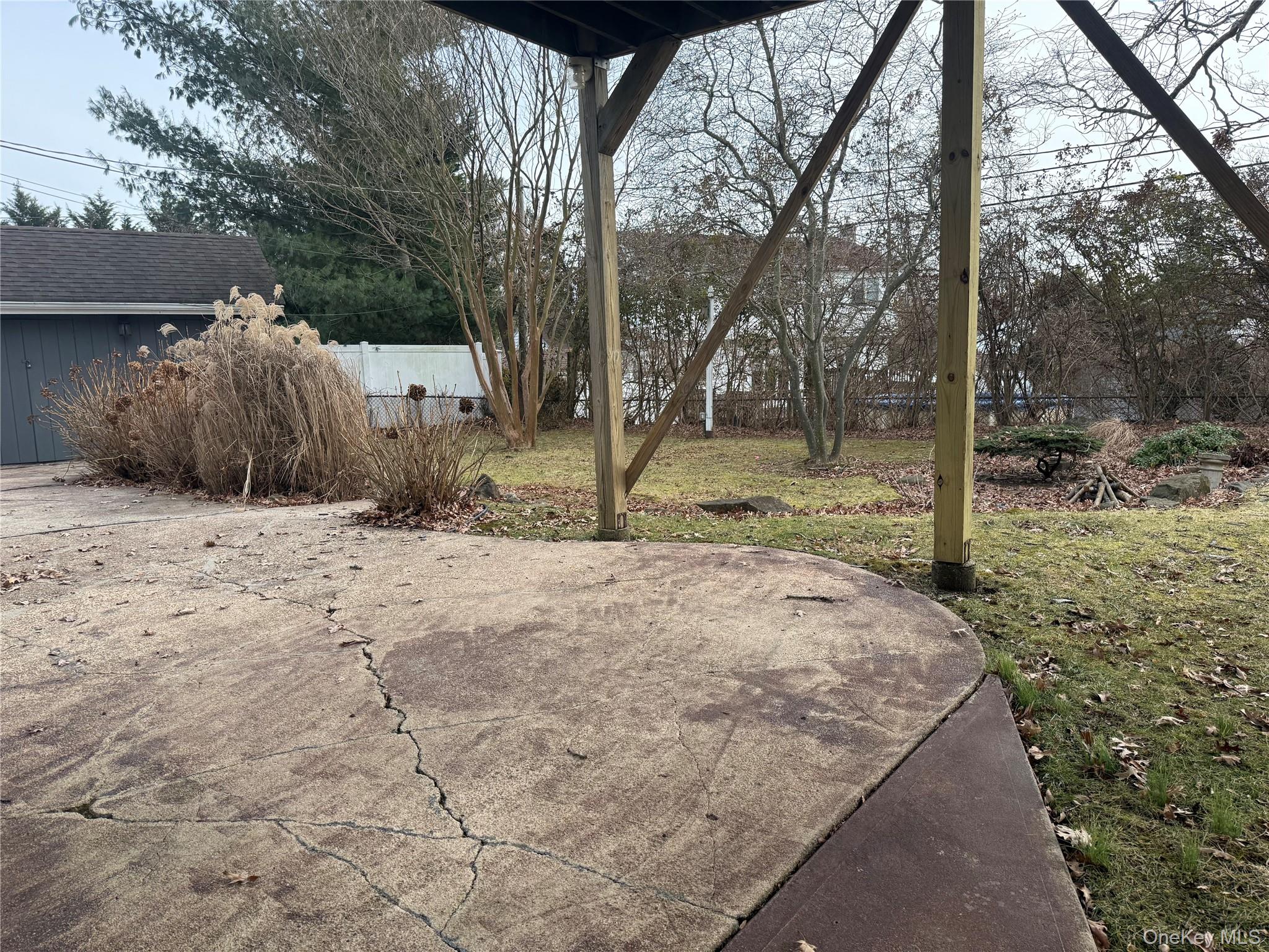 #20 photo, 14 Genesee Drive, Commack , NY 11725