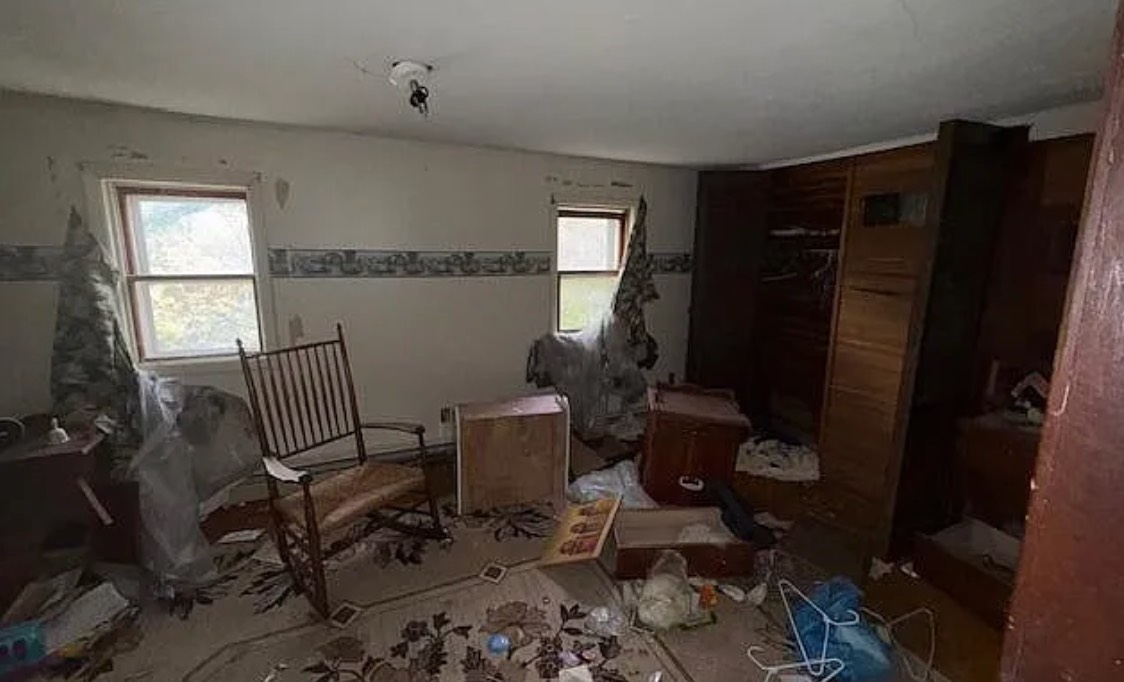 #9 photo, 233 Keefe Rd, Troy , NY 12180