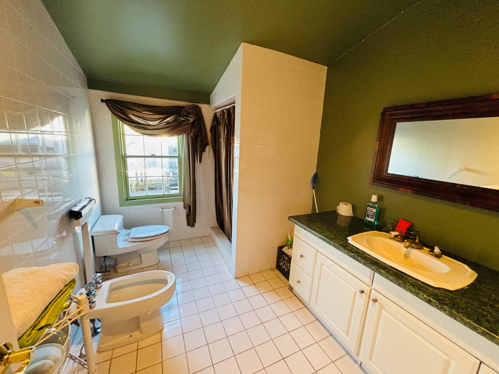 #20 photo, 1345 Old Northern Blvd, Roslyn , NY 11576