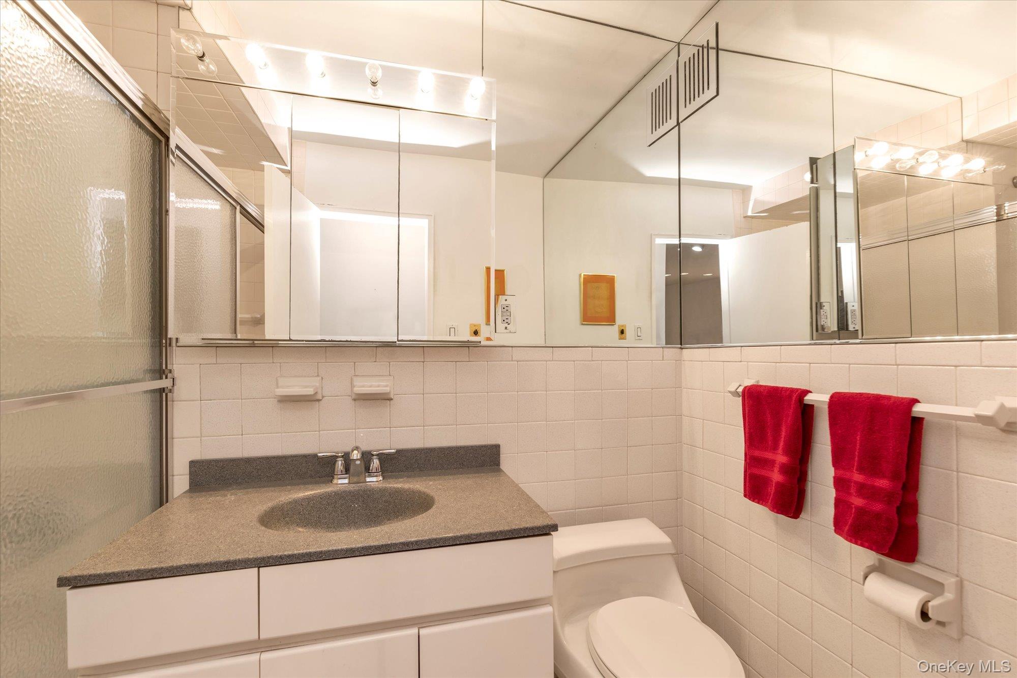 #15 photo, 30 Barstow Road, Great Neck , NY 11021