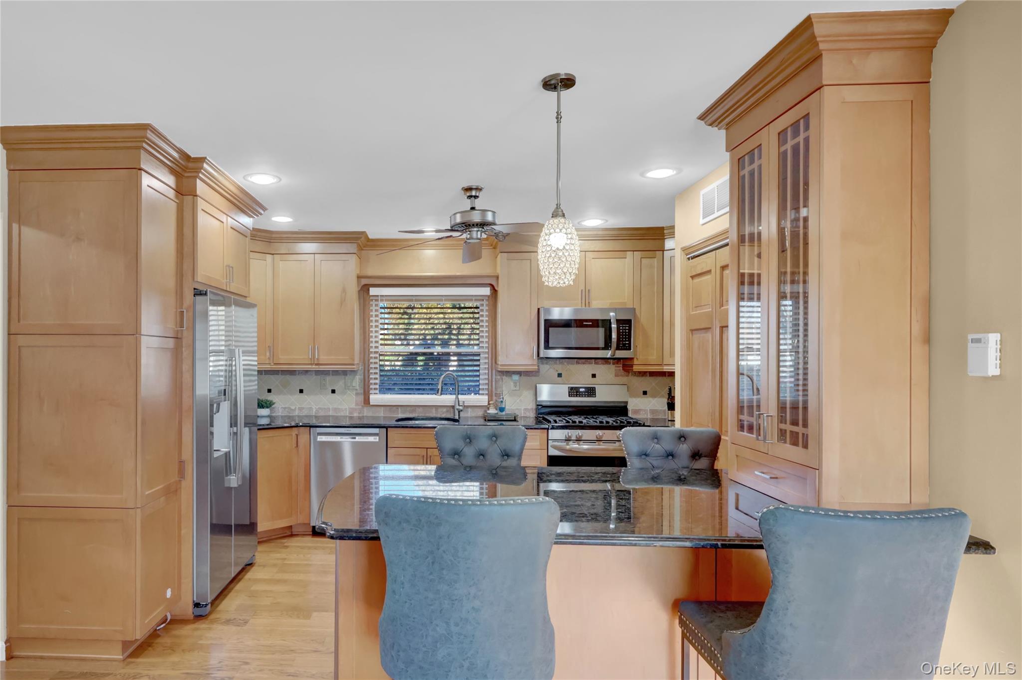 #10 photo, 20 Collins Road, Glen Cove , NY 11542