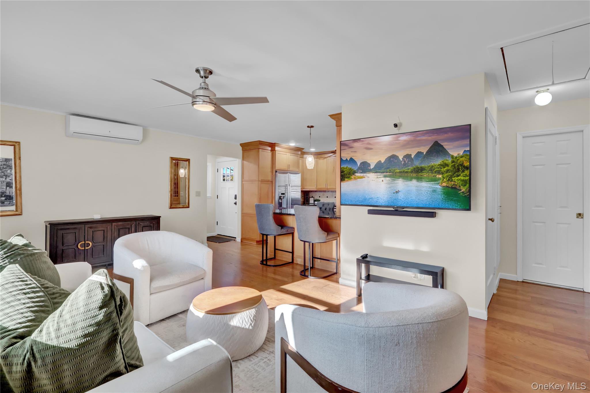 #16 photo, 20 Collins Road, Glen Cove , NY 11542