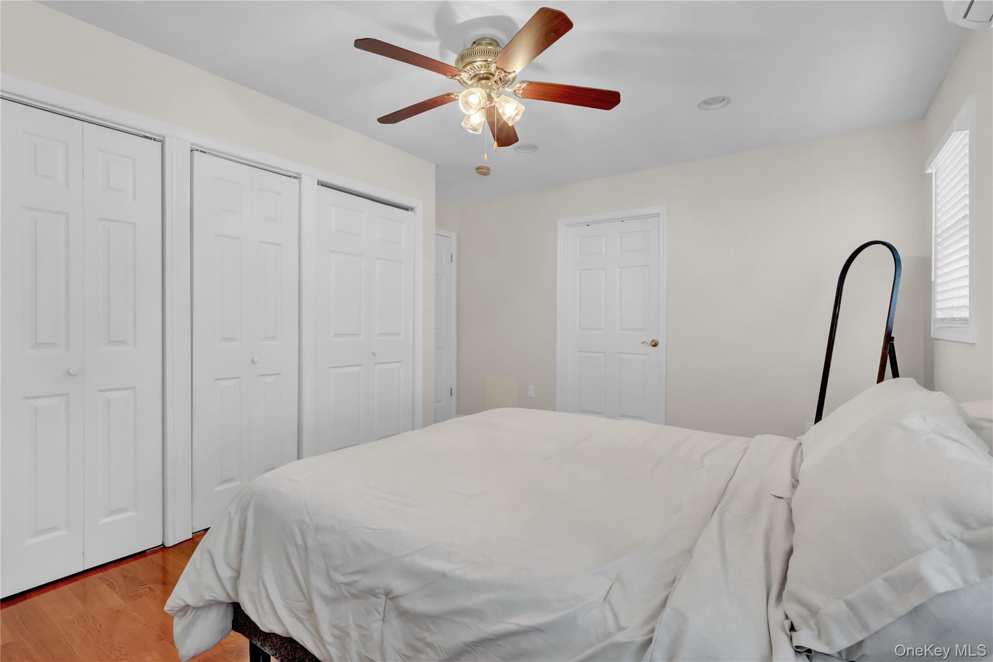 #19 photo, 20 Collins Road, Glen Cove , NY 11542