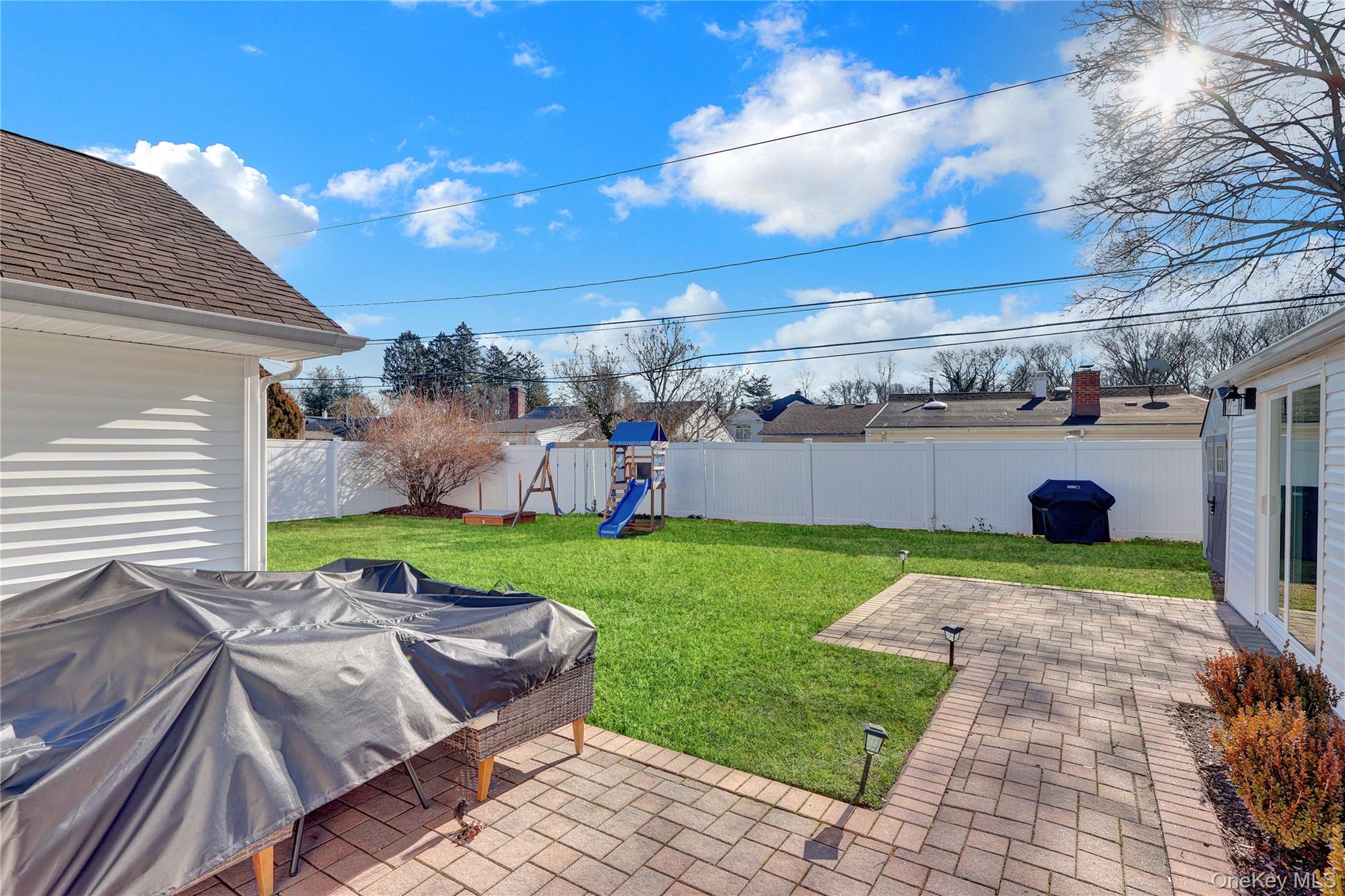 #4 photo, 20 Collins Road, Glen Cove , NY 11542