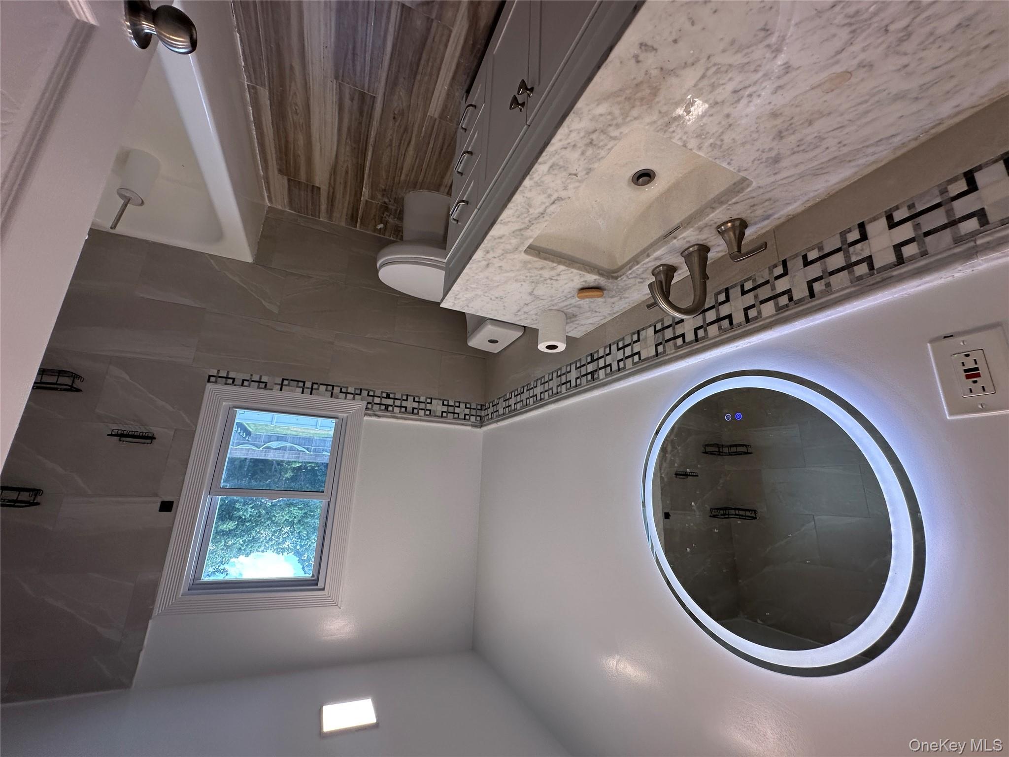 #17 photo, 15 Mida ct, West Babylon , NY 11704