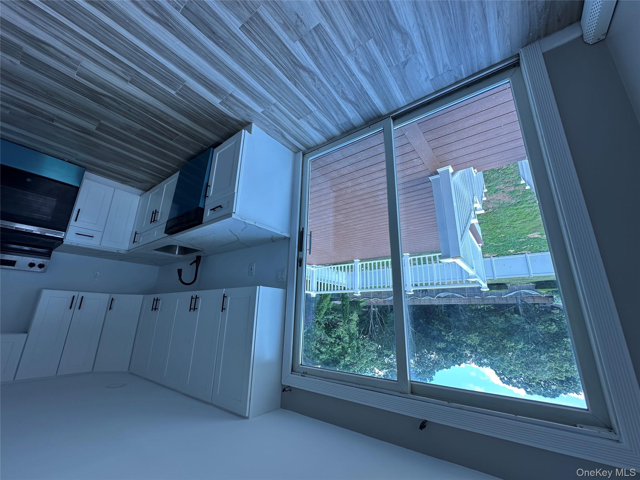 #4 photo, 15 Mida ct, West Babylon , NY 11704