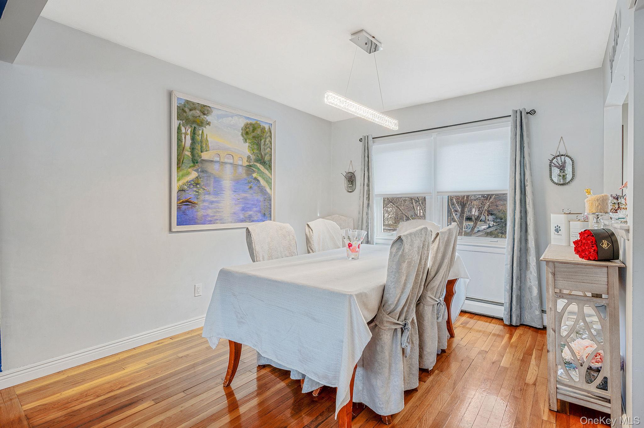 #17 photo, 111 S Plaisted Avenue, Hauppauge , NY 11788