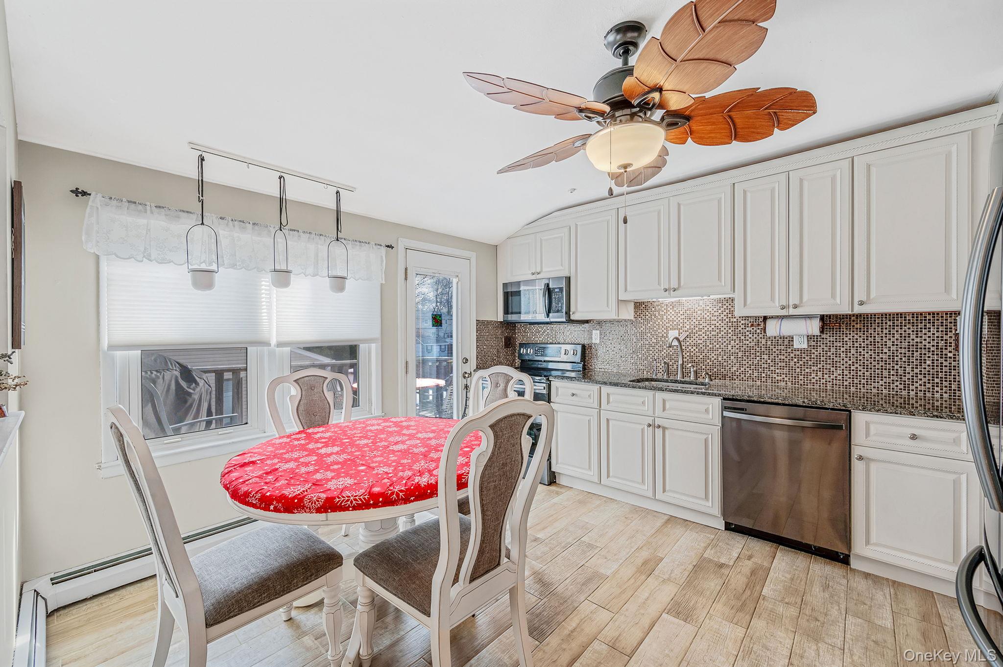 #19 photo, 111 S Plaisted Avenue, Hauppauge , NY 11788