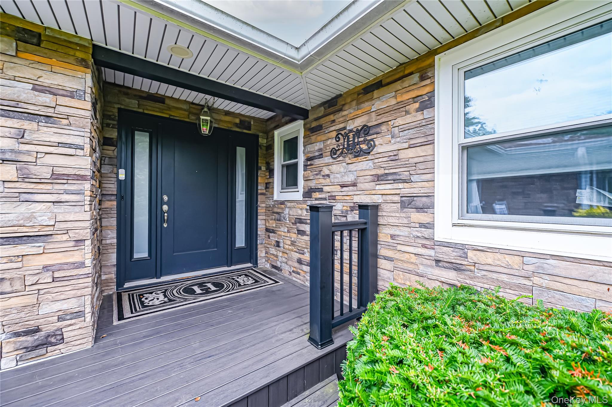 #2 photo, 1 Glenrich Drive, 东长岛 圣占士 Saint James , NY 11780