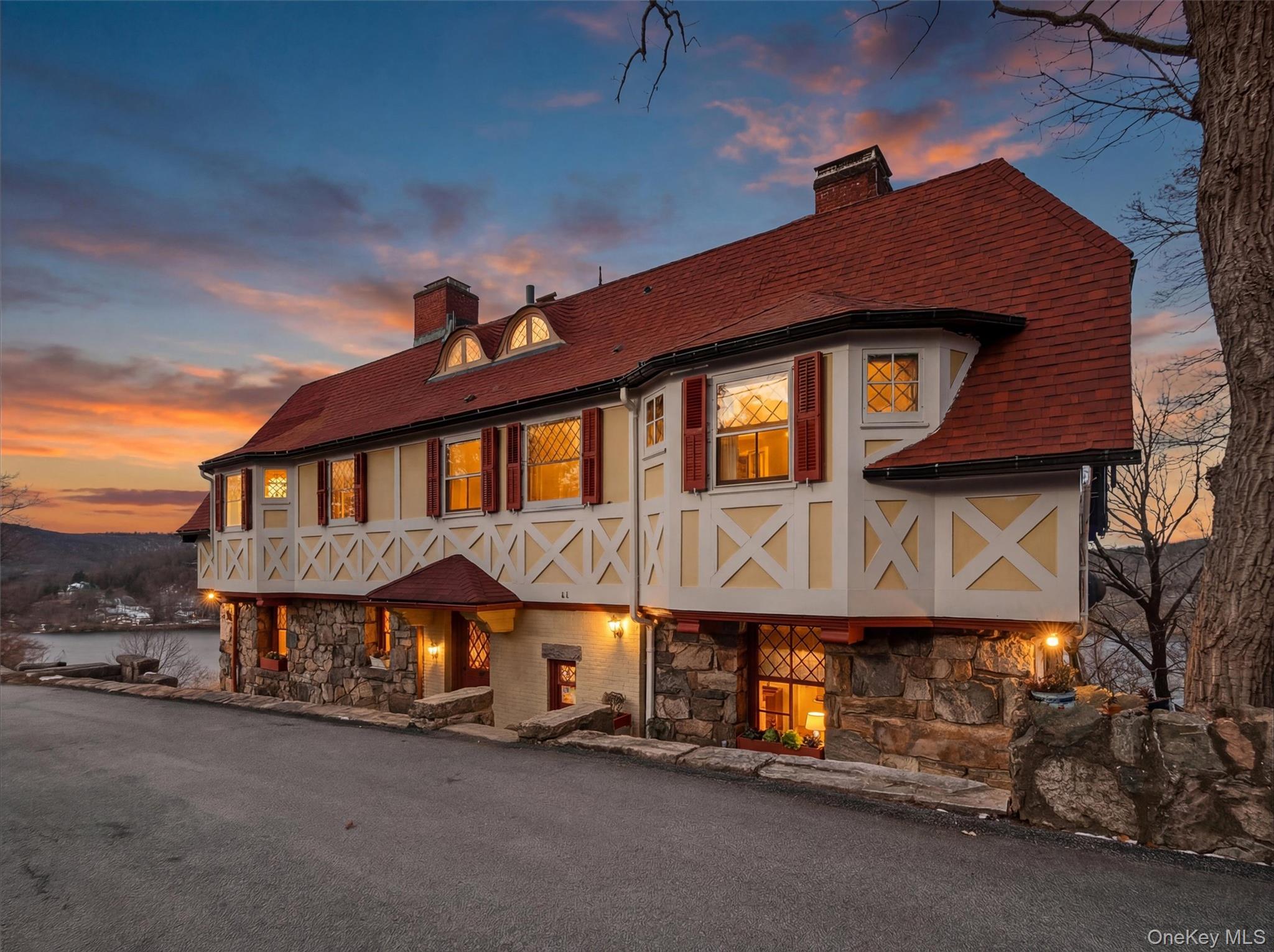 #1 photo, 44 Tower Hill Loop, Tuxedo Park , NY 10987