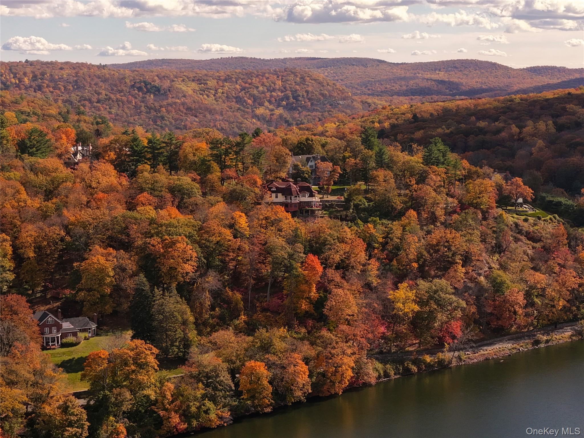 #2 photo, 44 Tower Hill Loop, Tuxedo Park , NY 10987