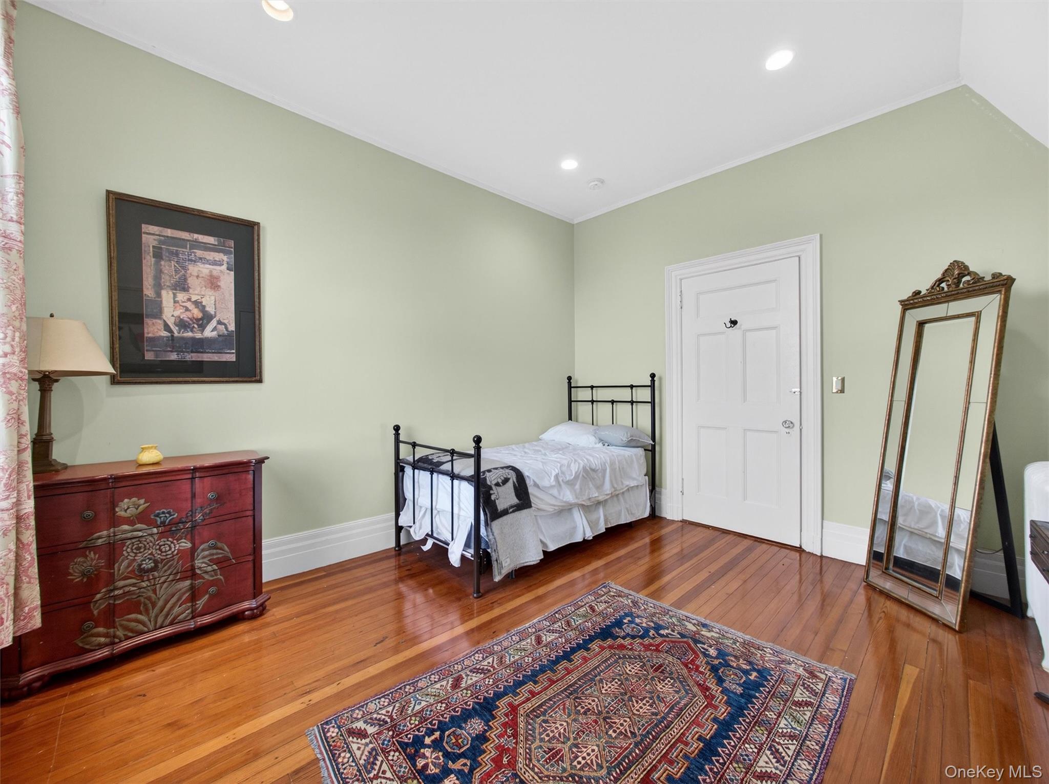 #20 photo, 44 Tower Hill Loop, Tuxedo Park , NY 10987