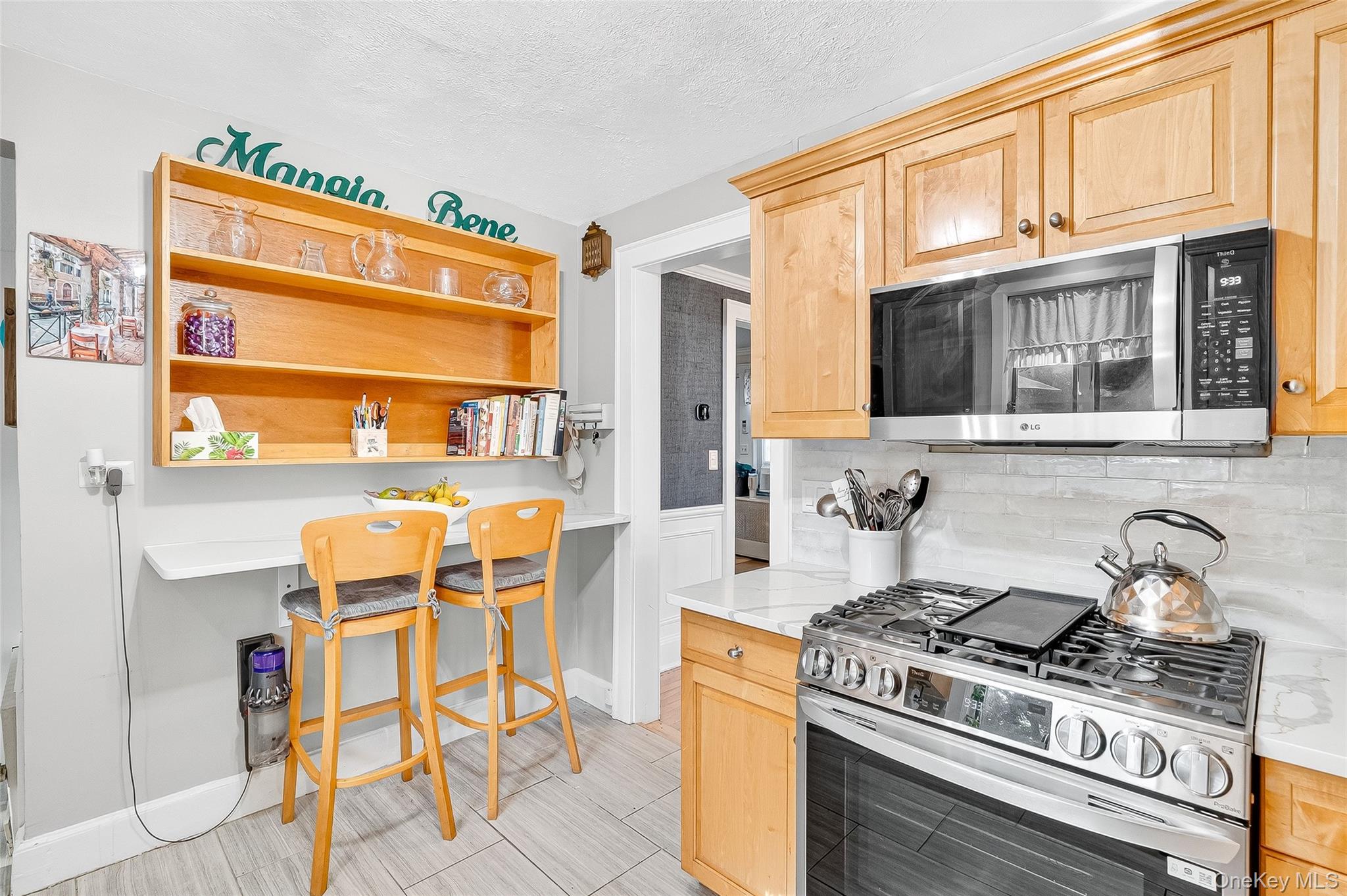 #17 photo, 33 Smith Avenue, White Plains , NY 10605