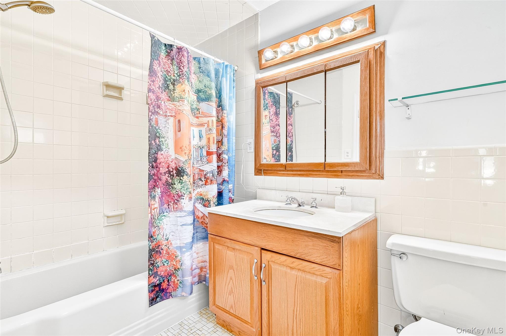 #20 photo, 33 Smith Avenue, White Plains , NY 10605