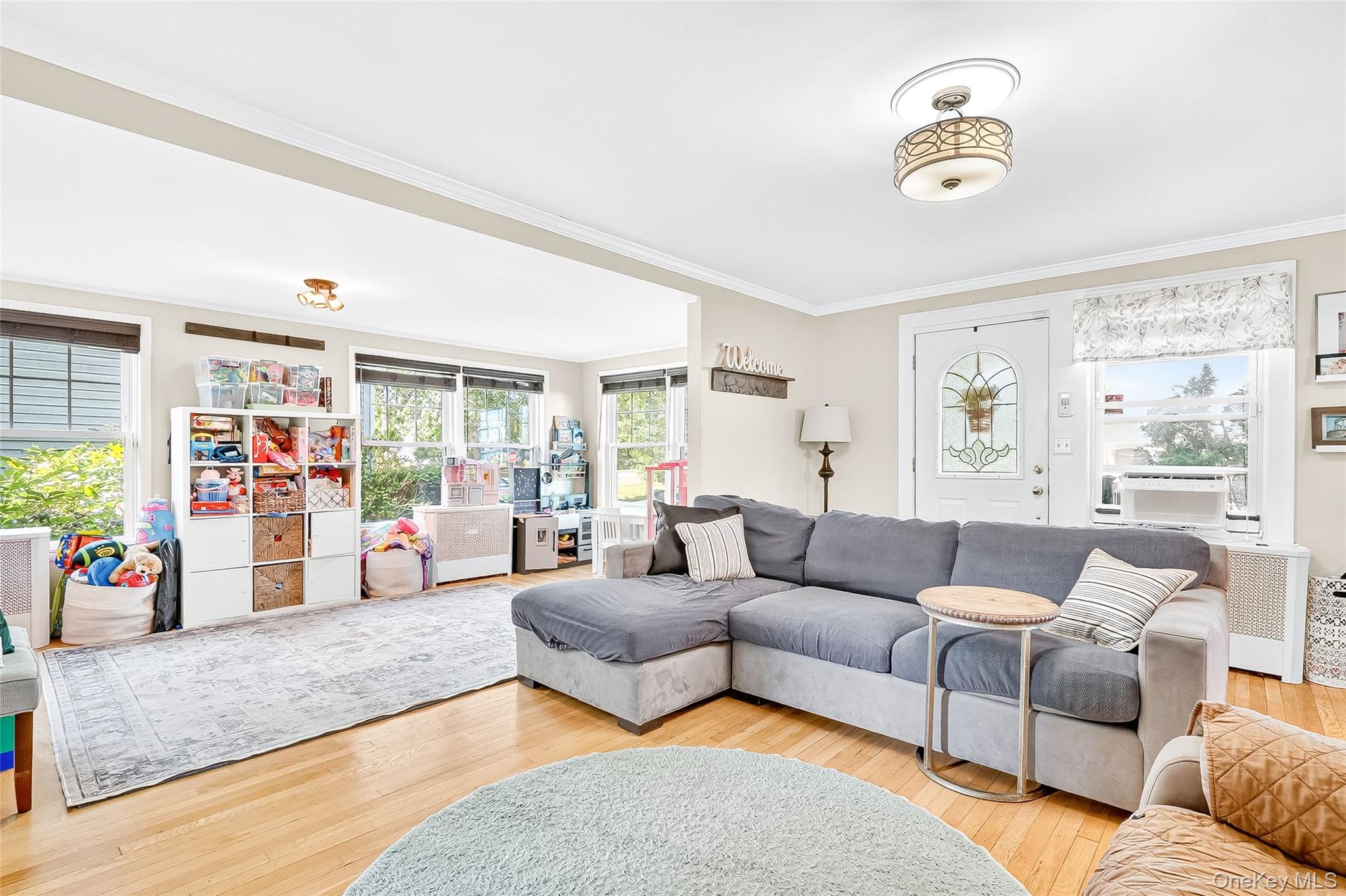 #8 photo, 33 Smith Avenue, White Plains , NY 10605