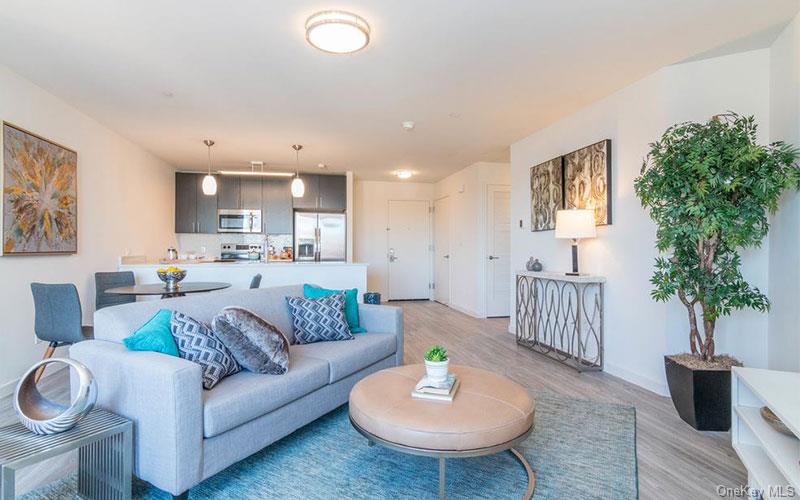 #7 photo, 1 Dekalb Avenue, White Plains , NY 10605