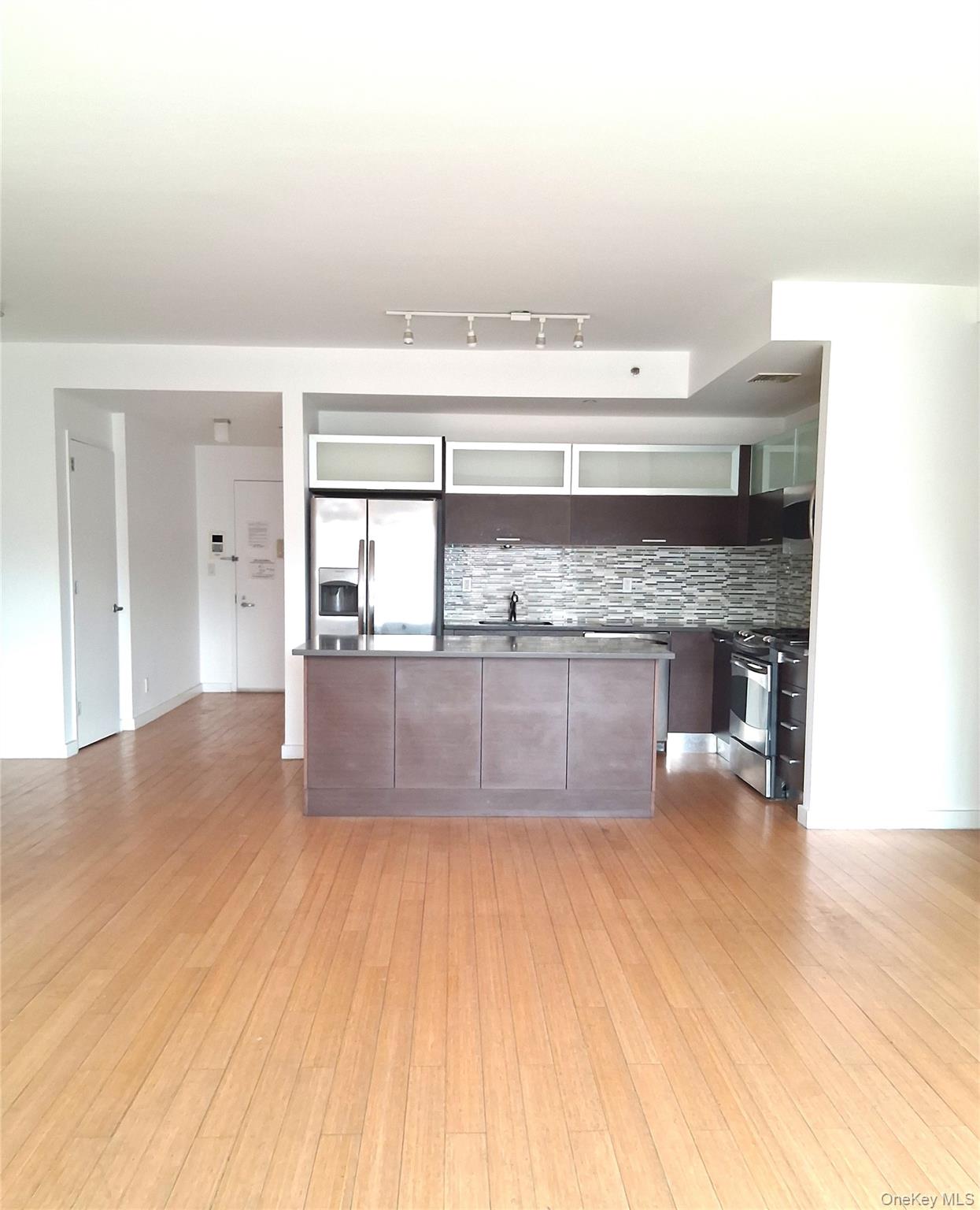 #5 photo, 353 E 104 Street, New York (Manhattan) , NY 10029