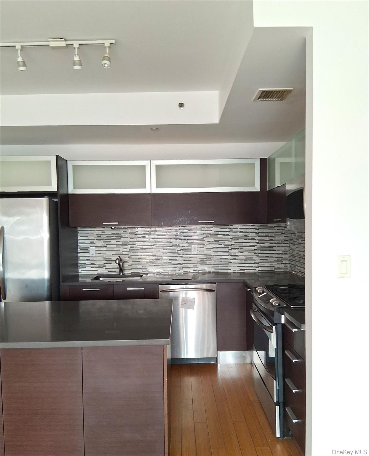 #7 photo, 353 E 104 Street, New York (Manhattan) , NY 10029