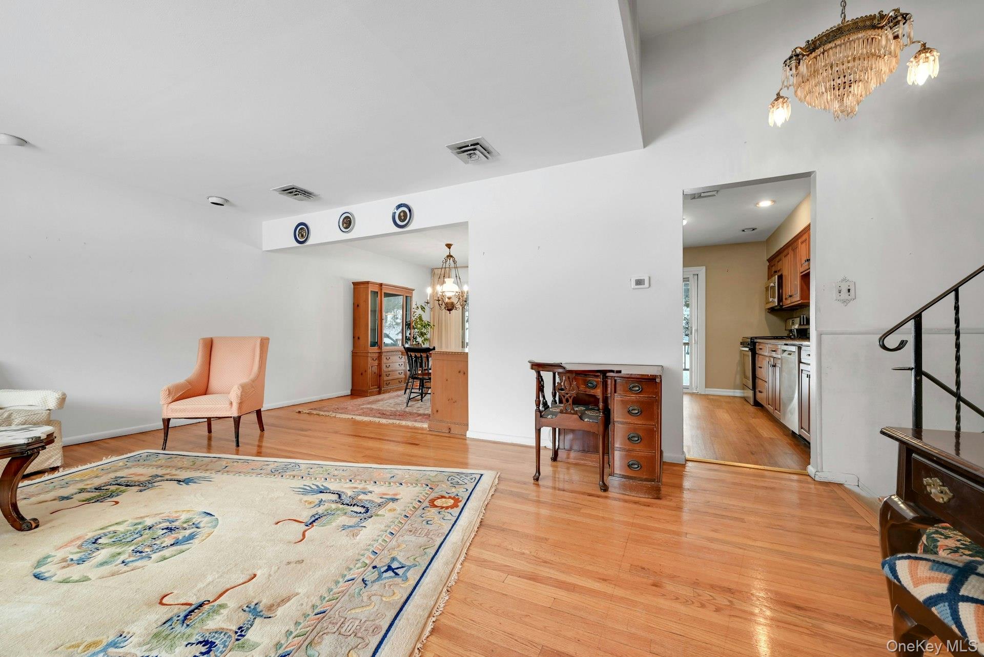 #8 photo, 12 Mark Lane, 纽约州 New City , NY 10956