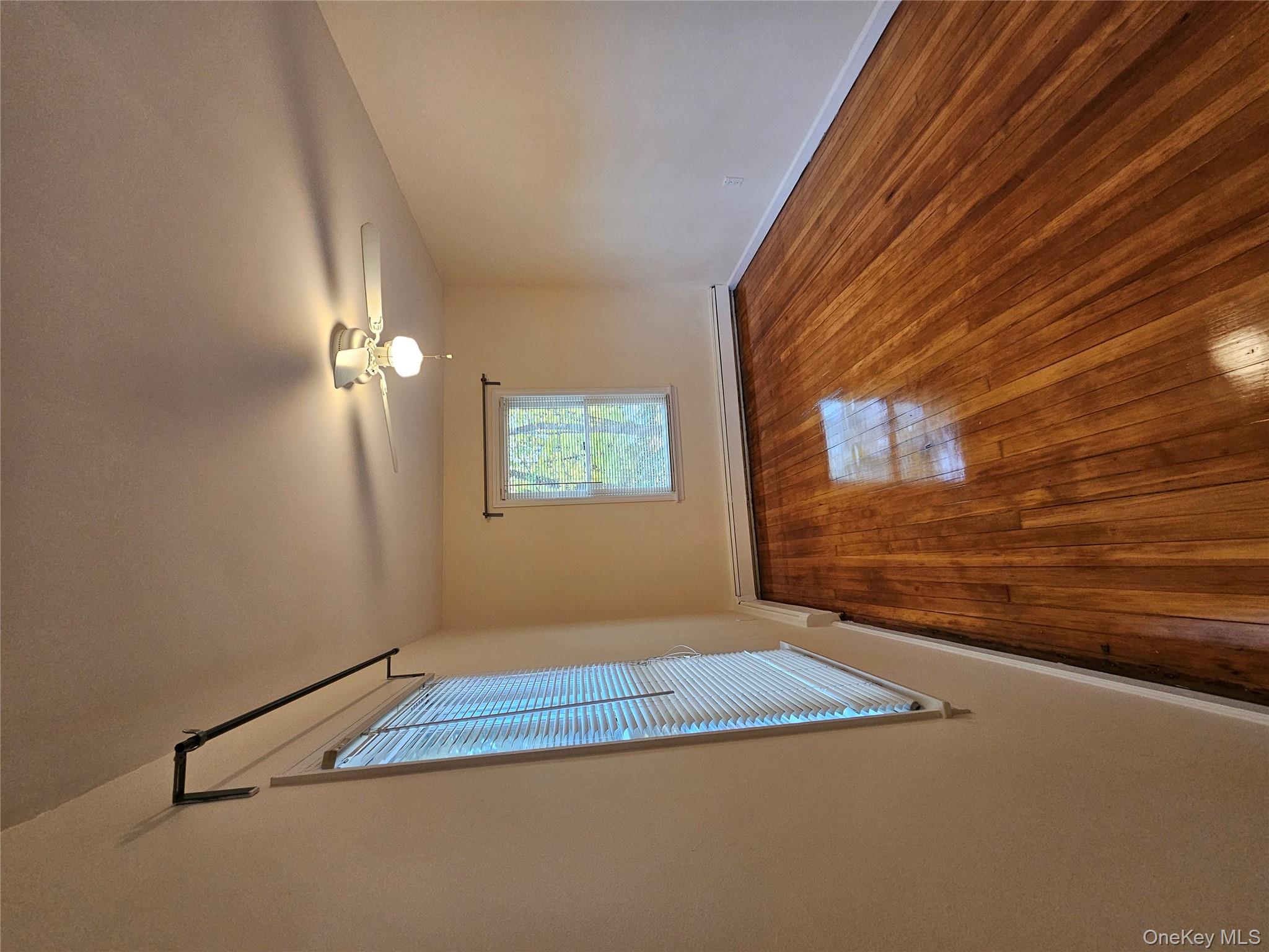 #10 photo, 22A Town path, नासाउ काउंटी Glen Cove , NY 11542