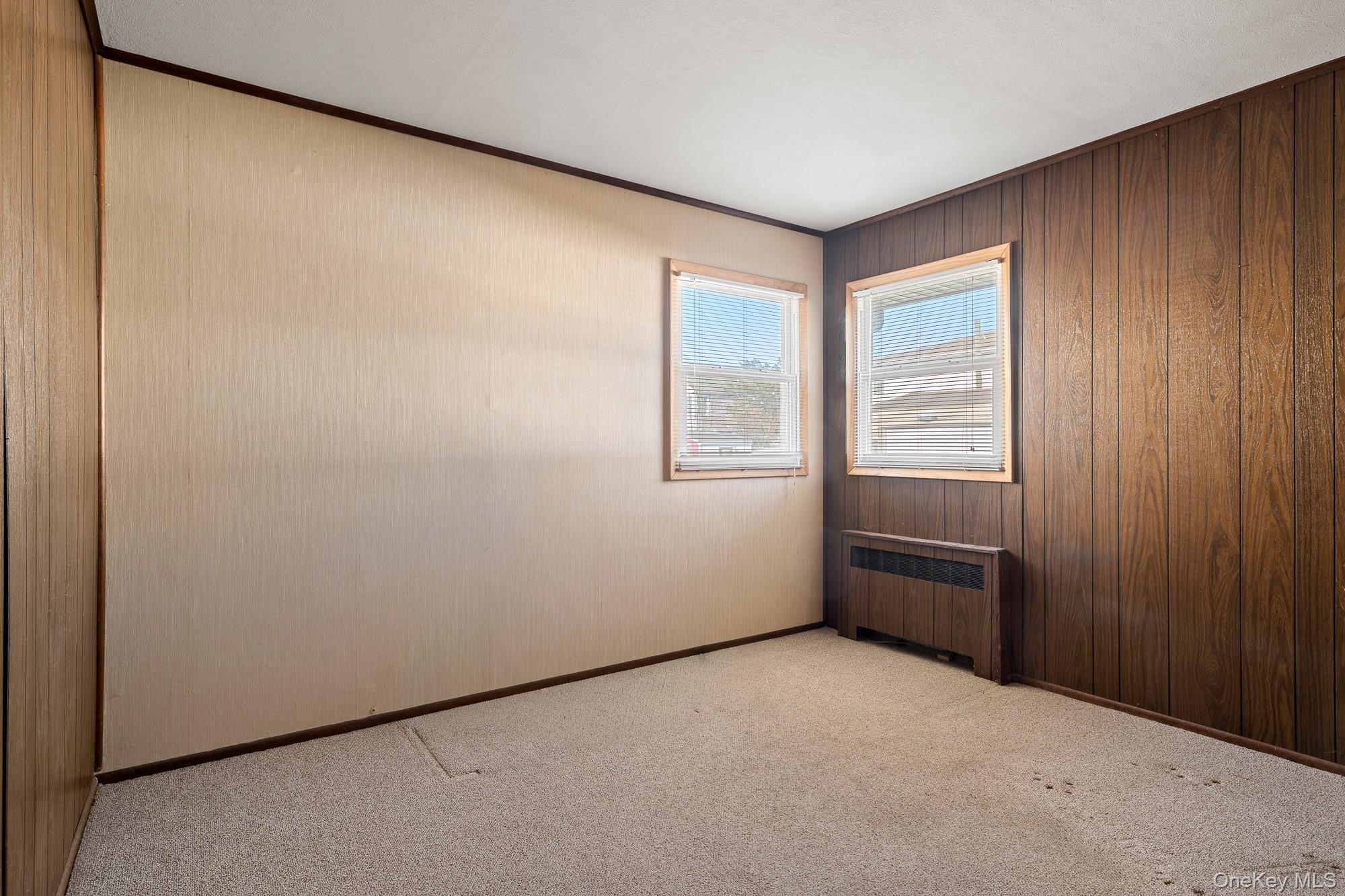 #14 photo, 3 Poplar Avenue, Farmingdale , NY 11735