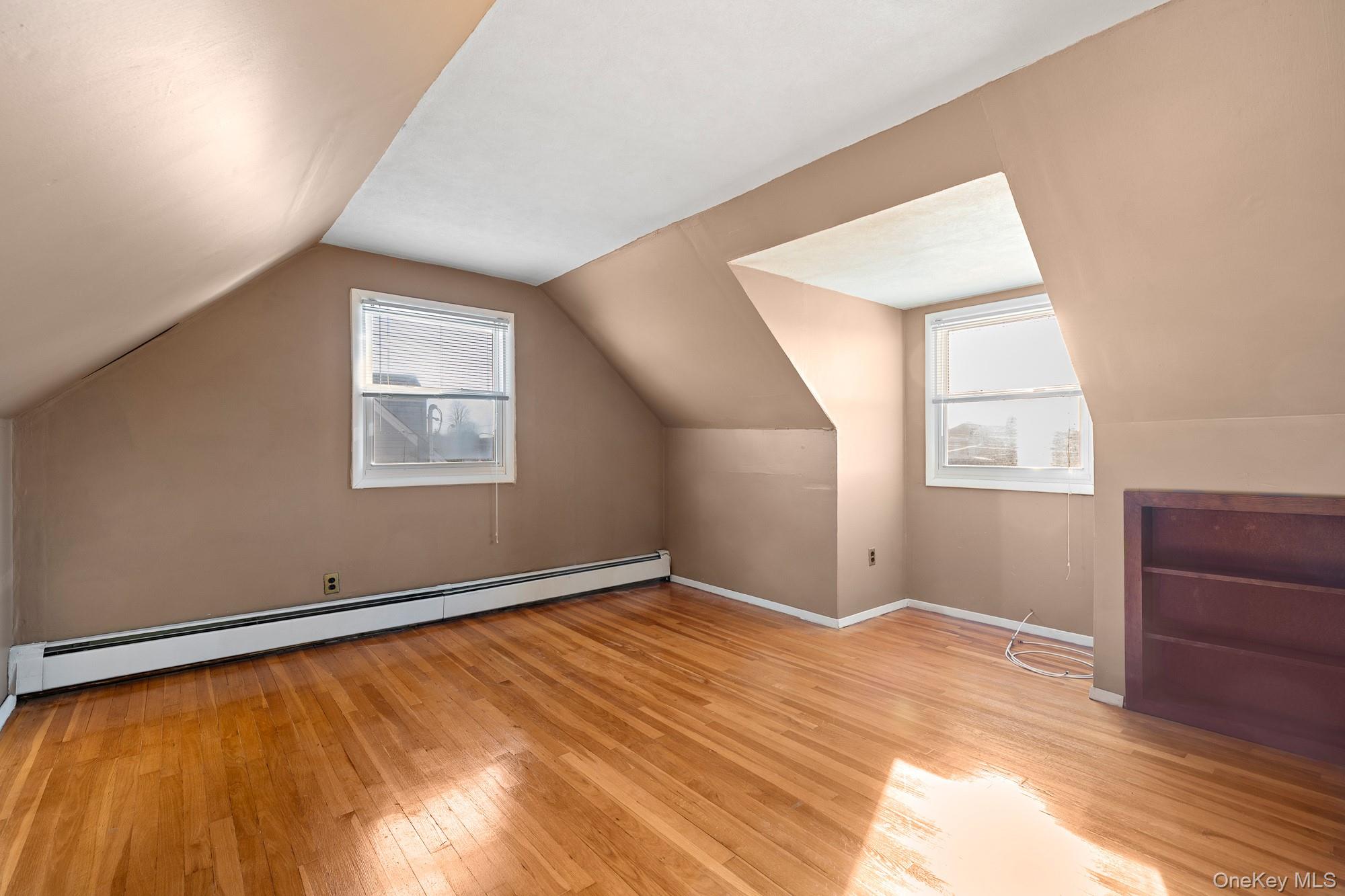 #18 photo, 3 Poplar Avenue, Farmingdale , NY 11735