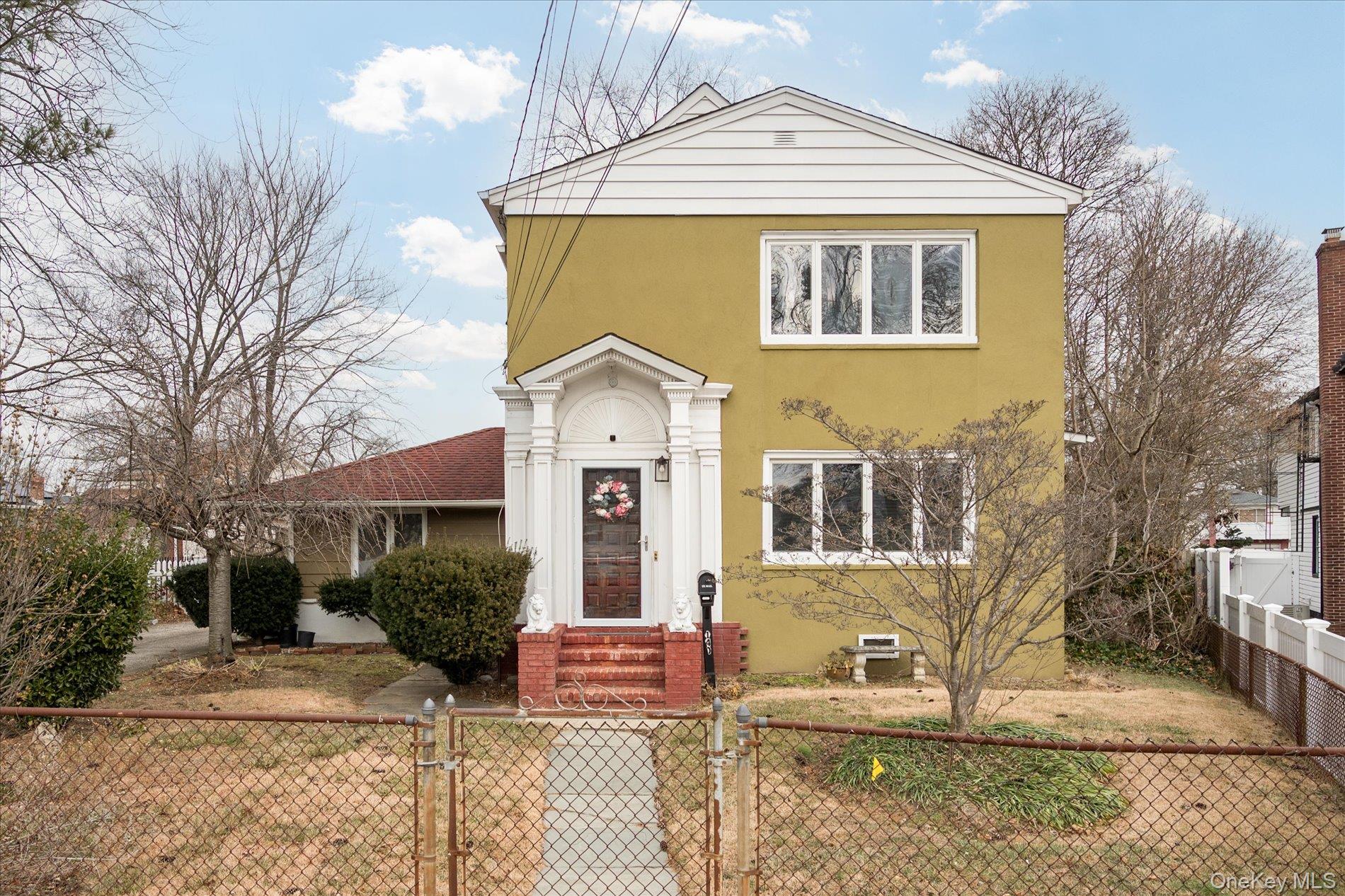 #1 photo, 140 Park Avenue, 롱 아일랜드 Roosevelt , NY 11575