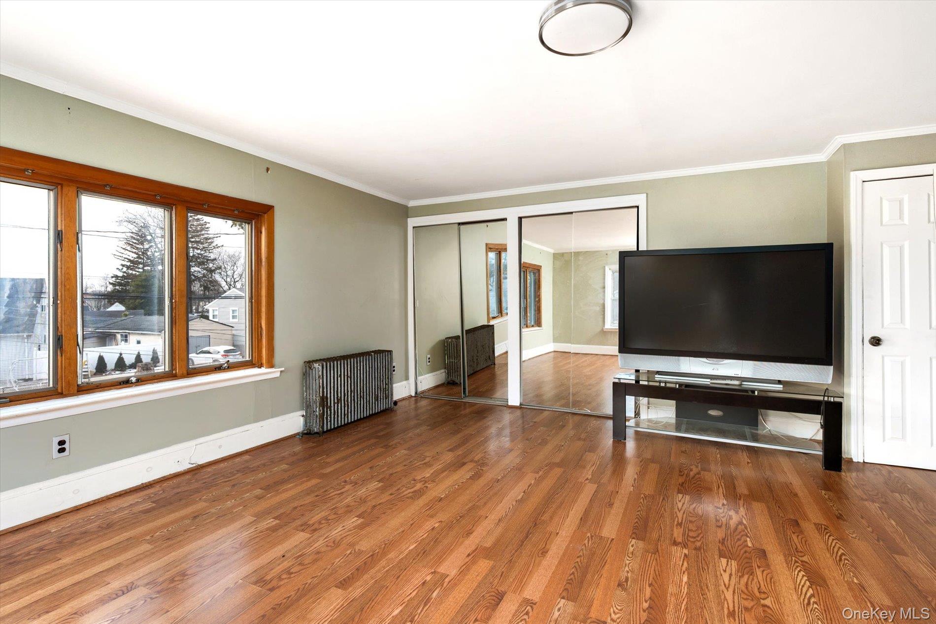 #17 photo, 140 Park Avenue, 롱 아일랜드 Roosevelt , NY 11575