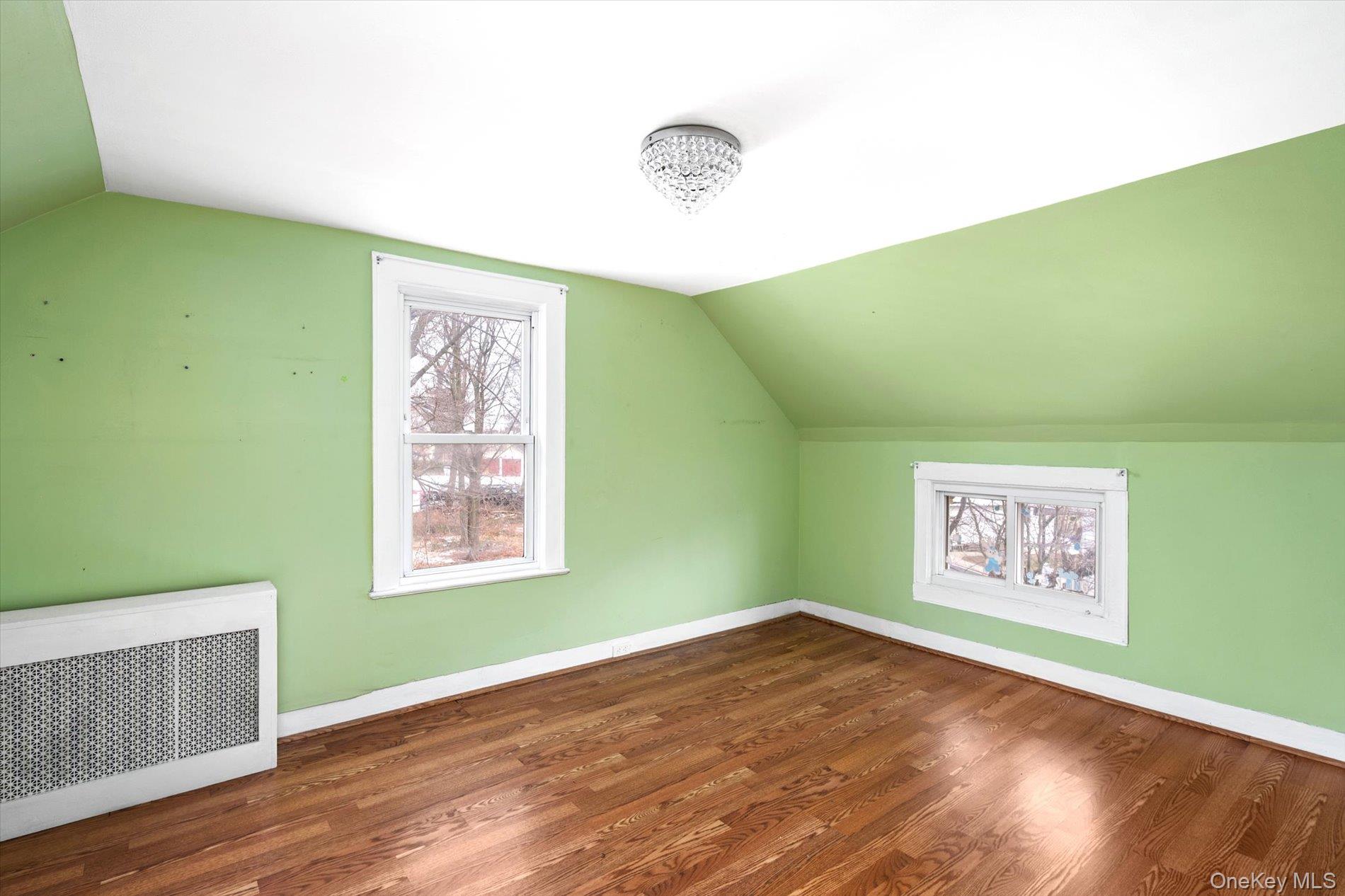 #20 photo, 140 Park Avenue, 롱 아일랜드 Roosevelt , NY 11575