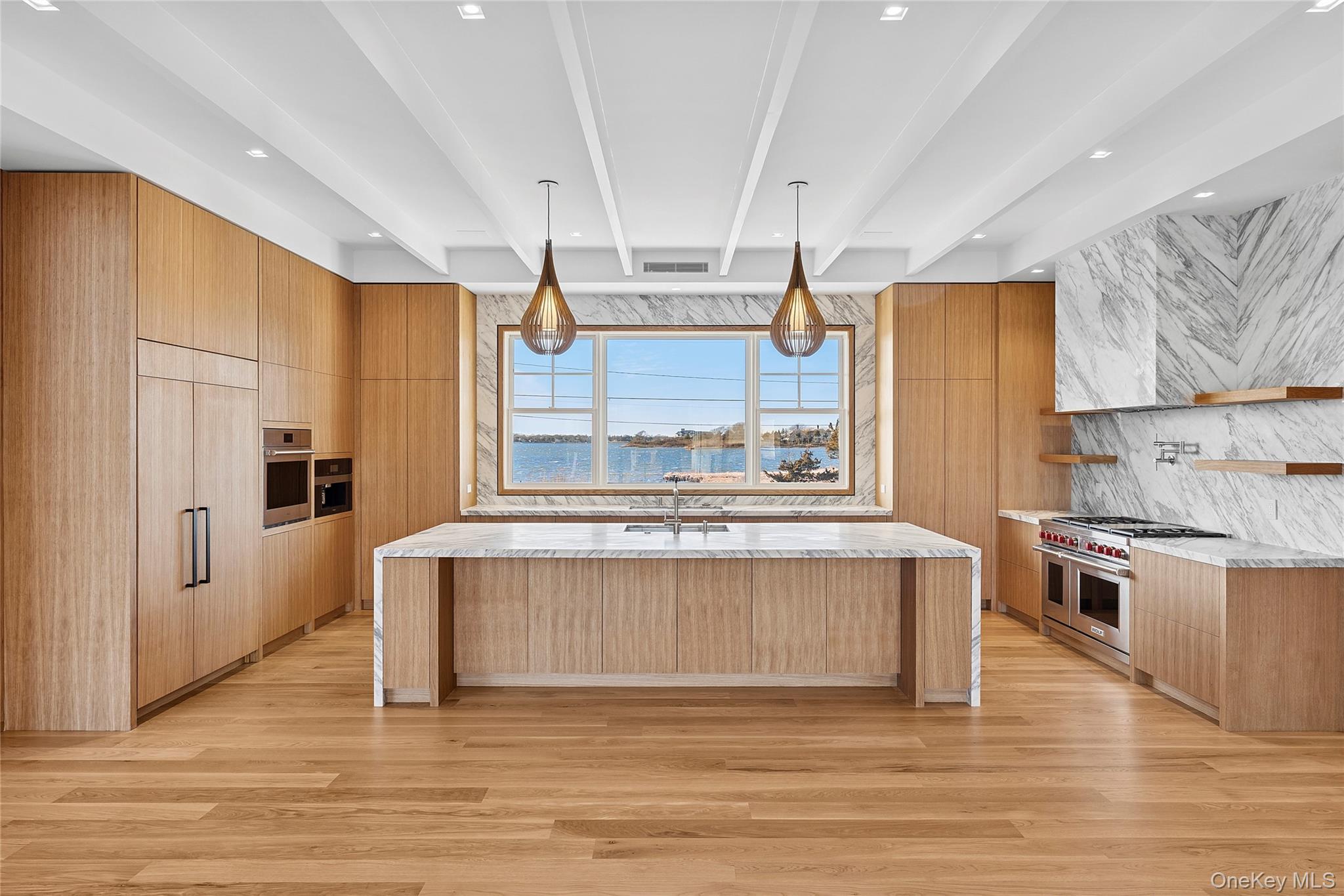 #13 photo, 32 Quogo Neck Lane, Quogue , NY 11959