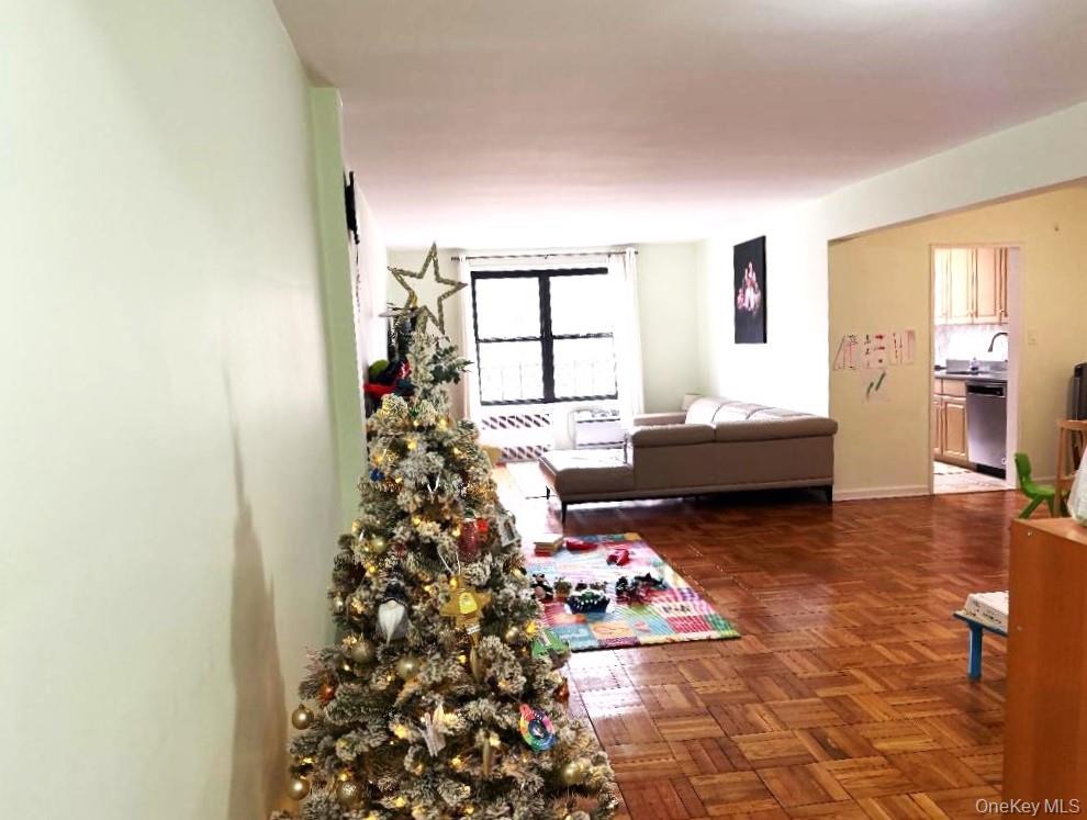 #7 photo, 224-24 Union Turnpike, Bayside , NY 11364