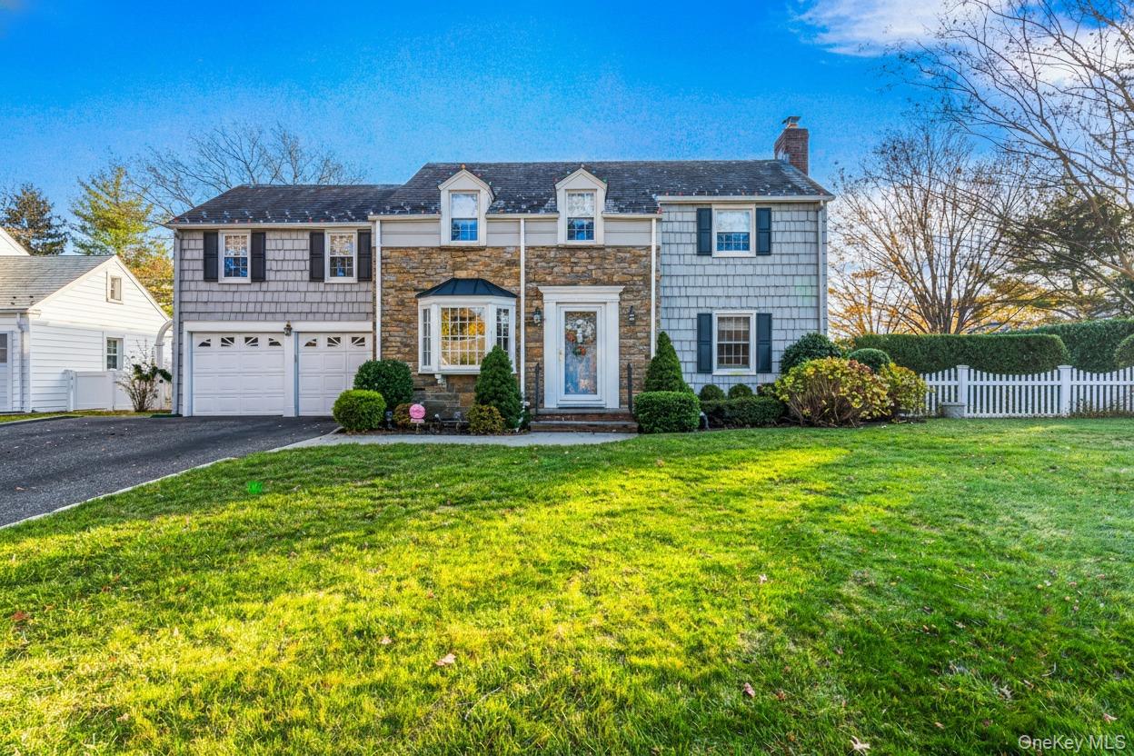 #1 photo, 142 Cambridge Avenue, Garden City , NY 11530