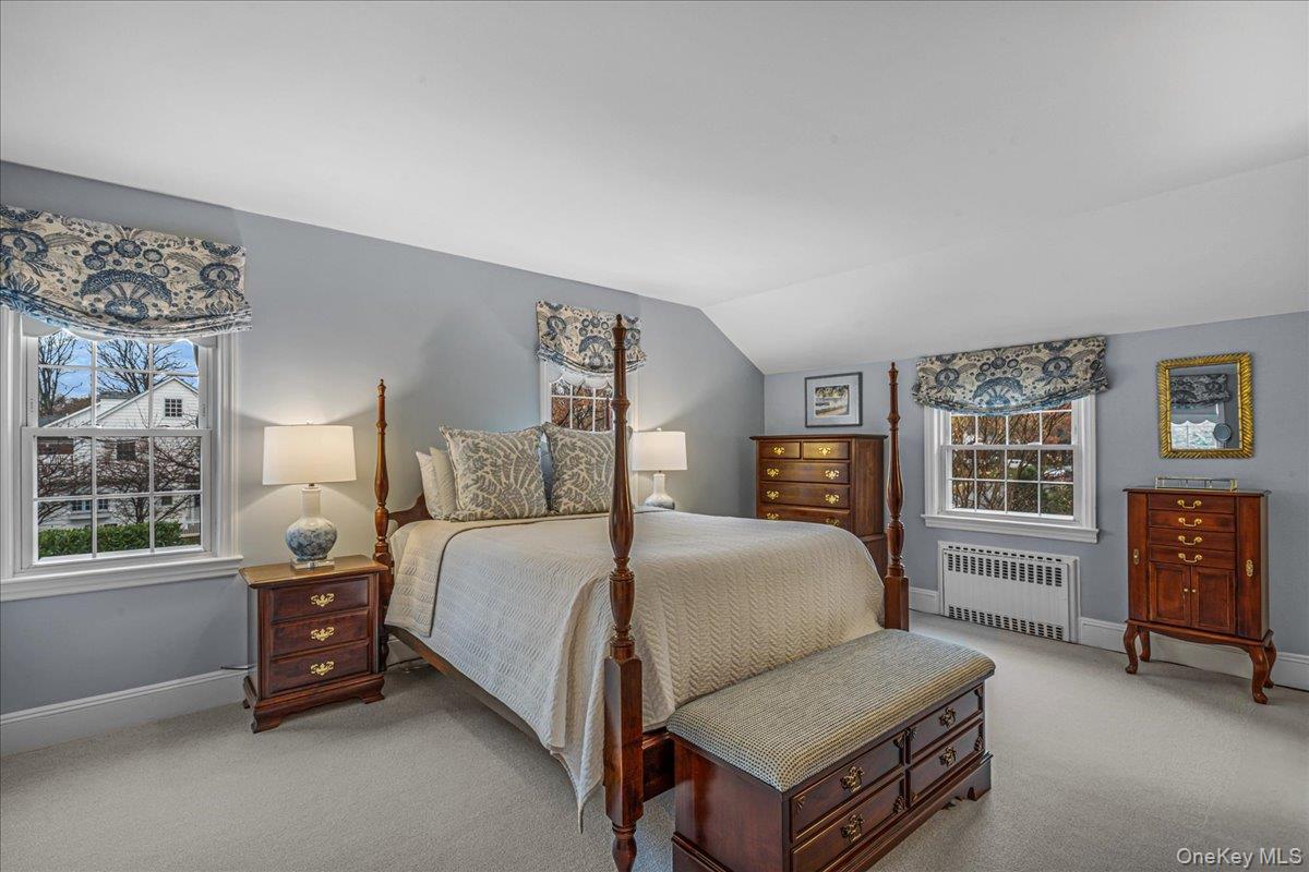 #16 photo, 142 Cambridge Avenue, Garden City , NY 11530