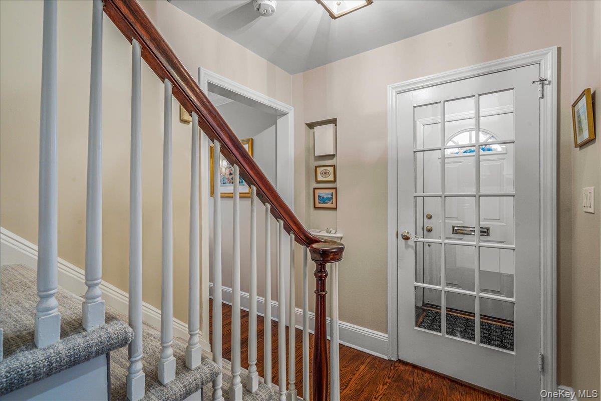 #4 photo, 142 Cambridge Avenue, Garden City , NY 11530