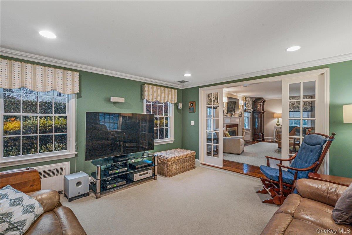 #7 photo, 142 Cambridge Avenue, Garden City , NY 11530