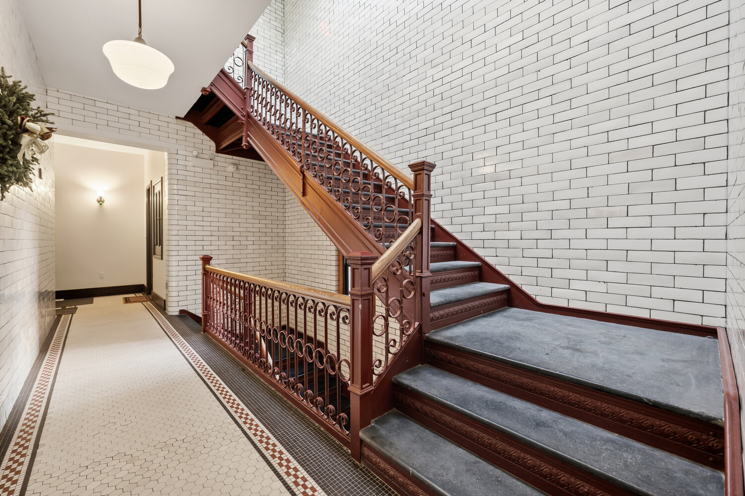 #10 photo, 231 W 21ST Street, Chelsea , NY 10011