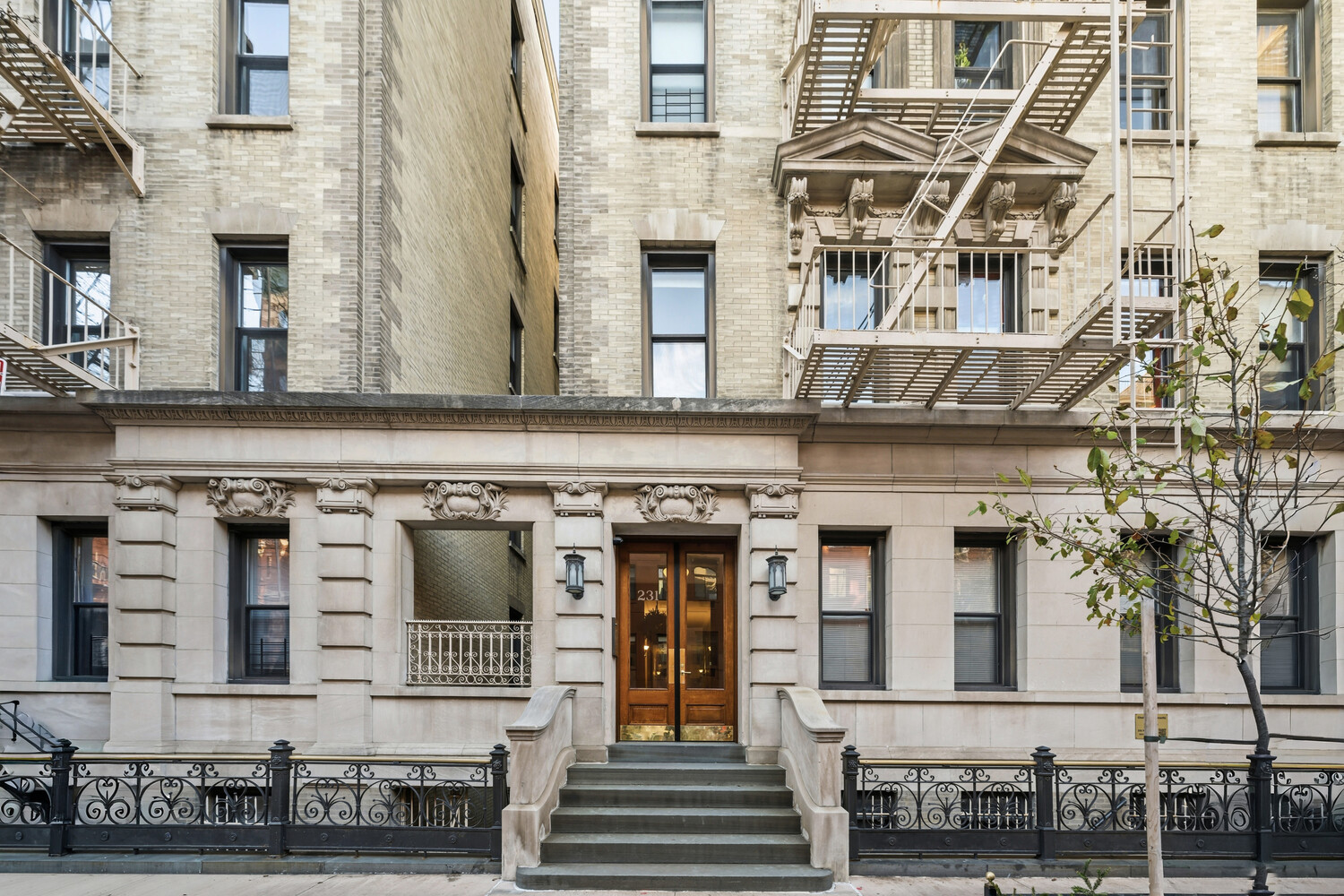 #11 photo, 231 W 21ST Street, Chelsea , NY 10011