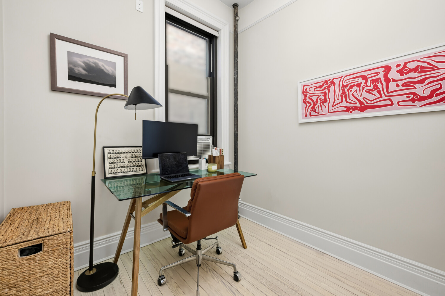 #8 photo, 231 W 21ST Street, Chelsea , NY 10011