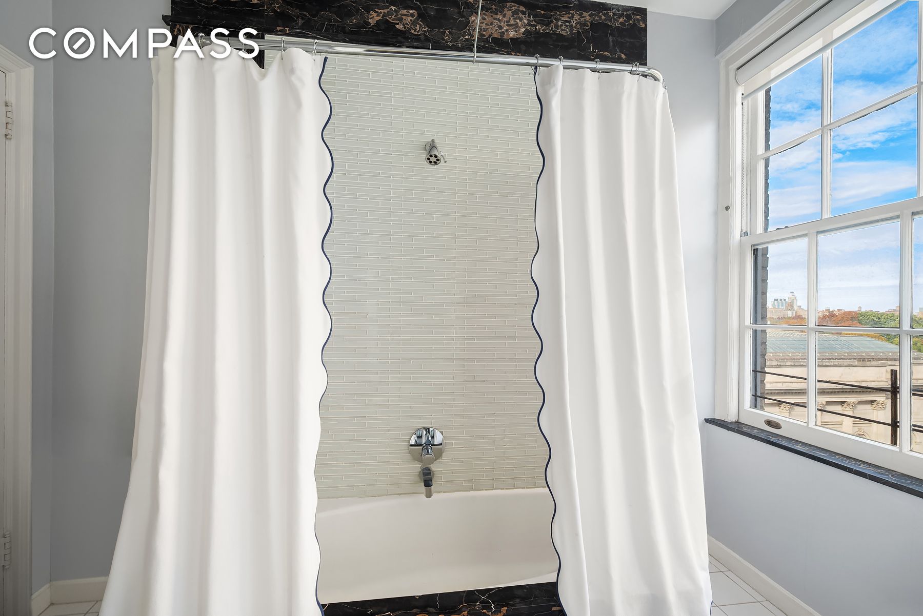 #13 photo, 1016 5th Avenue, Upper East Side , NY 10028