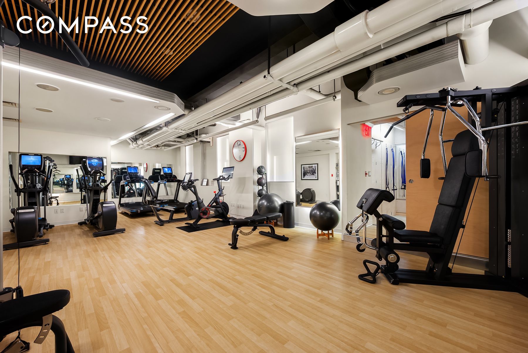 #17 photo, 1016 5th Avenue, Upper East Side , NY 10028