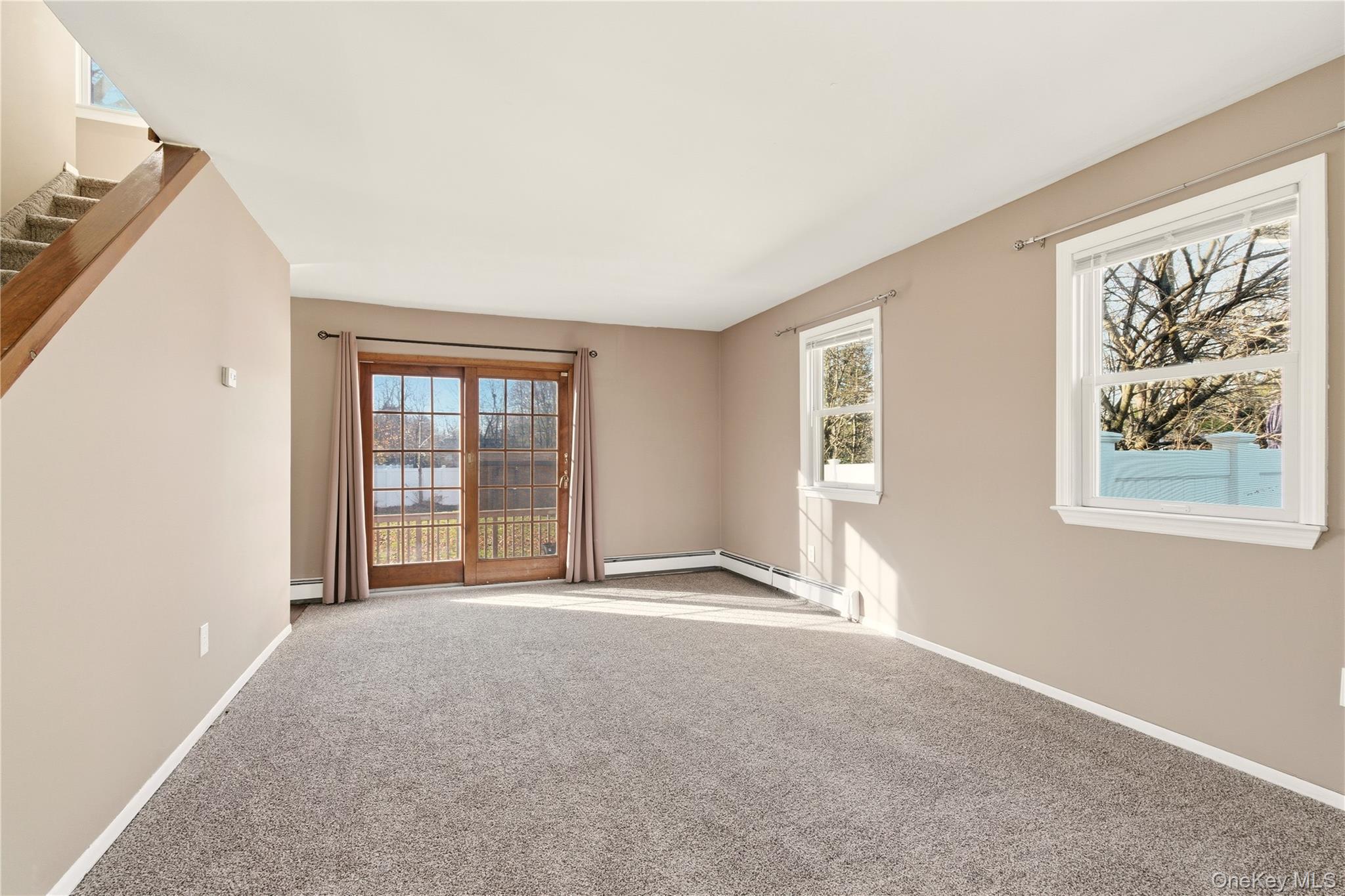 #5 photo, 125 Broadway, Greenlawn , NY 11740