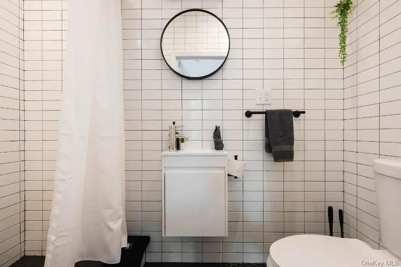 #8 photo, 170 Beach 92, Far Rockaway , NY 11693