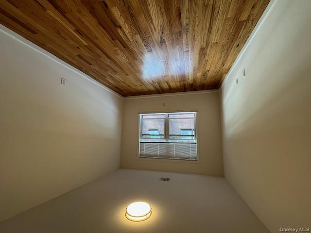 #14 photo, 50 Sintsink Drive, Port Washington , NY 11050