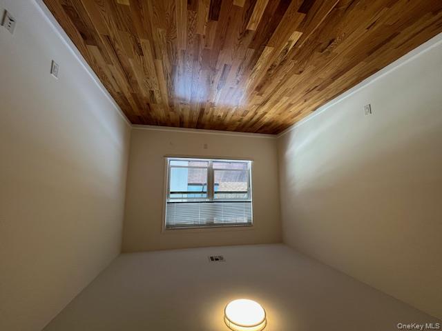 #16 photo, 50 Sintsink Drive, Port Washington , NY 11050