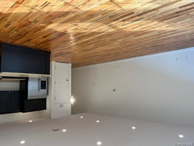 #6 photo, 50 Sintsink Drive, Port Washington , NY 11050