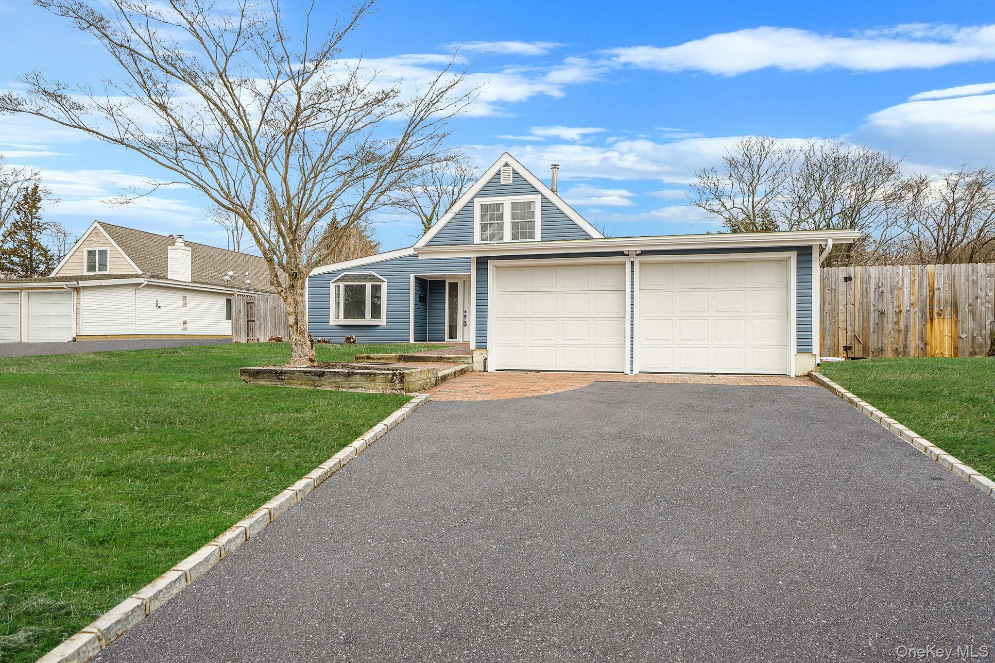 #1 photo, 167 Silverleaf Lane, 东长岛 Islandia , NY 11749