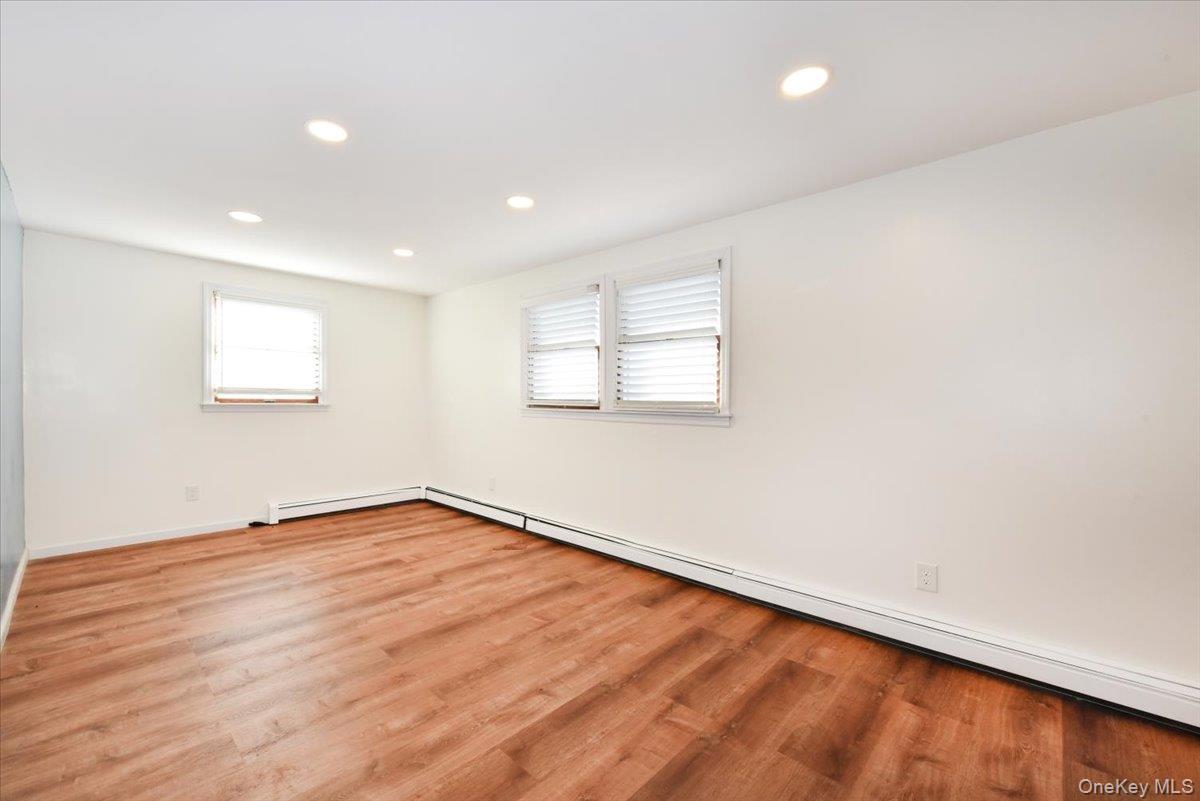 #17 photo, 233 Meyer Avenue, Valley Stream , NY 11580