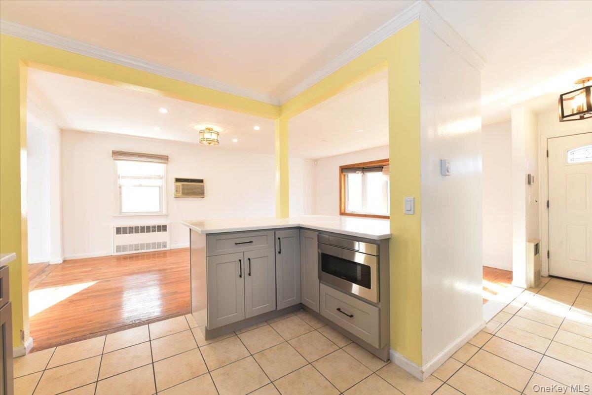 #9 photo, 233 Meyer Avenue, Valley Stream , NY 11580